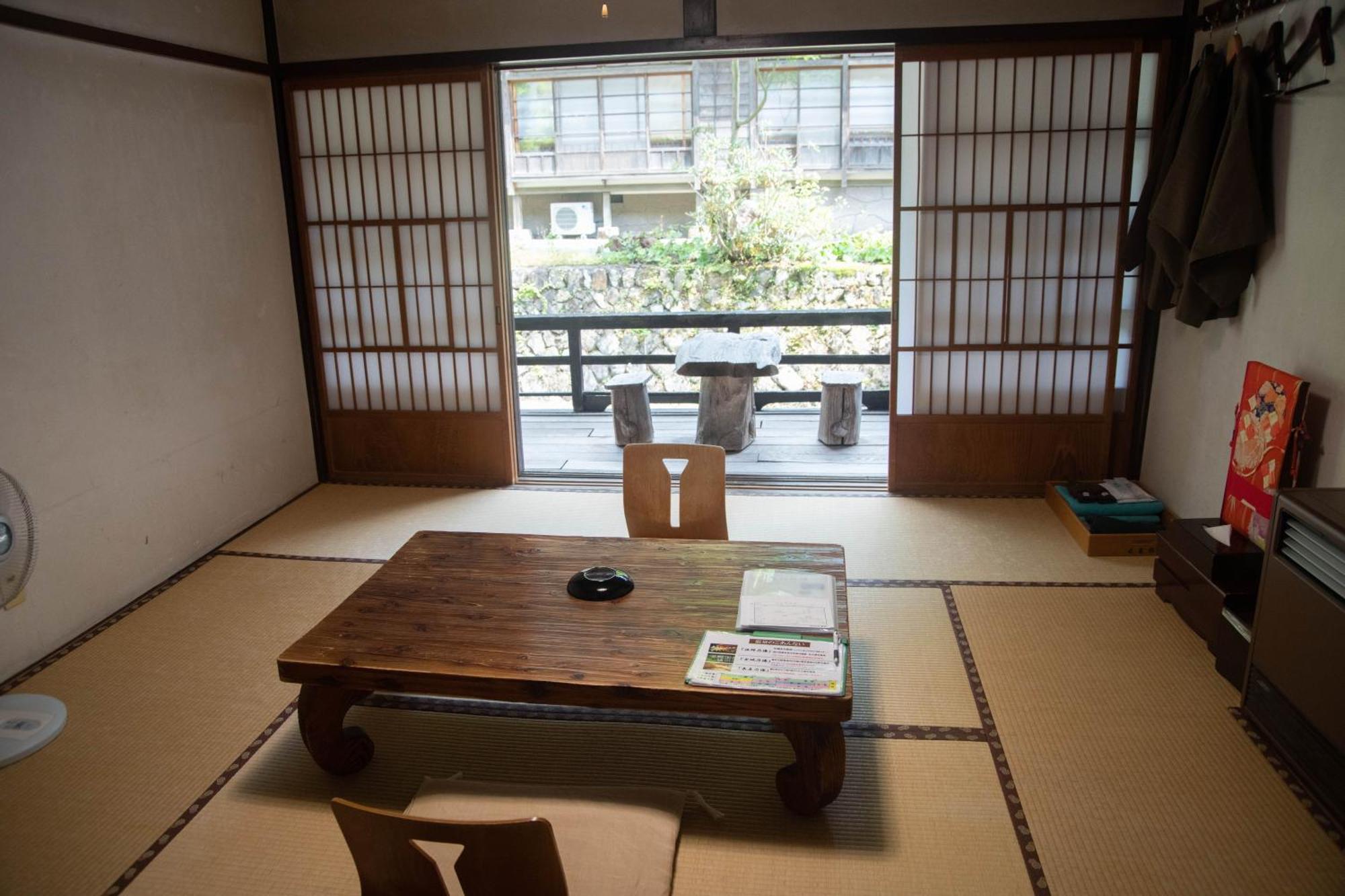 Houshi Onsen Chojukan Minakami Exterior photo